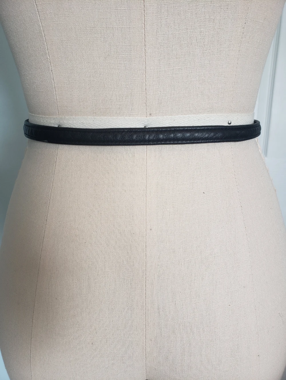 Black Leather Tie Belt, 69" - Picture 3 of 5